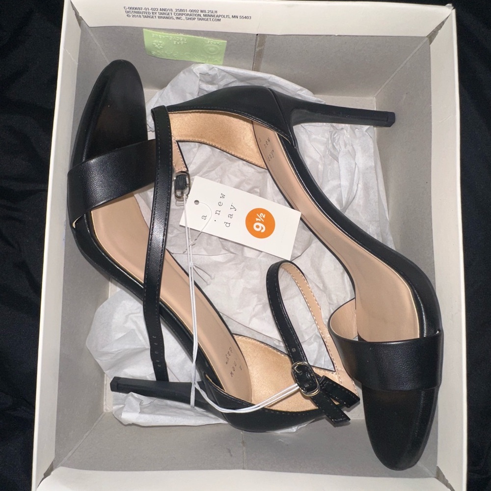 A New Day “Myla” Heeled Sandals – Black – Size 9.5